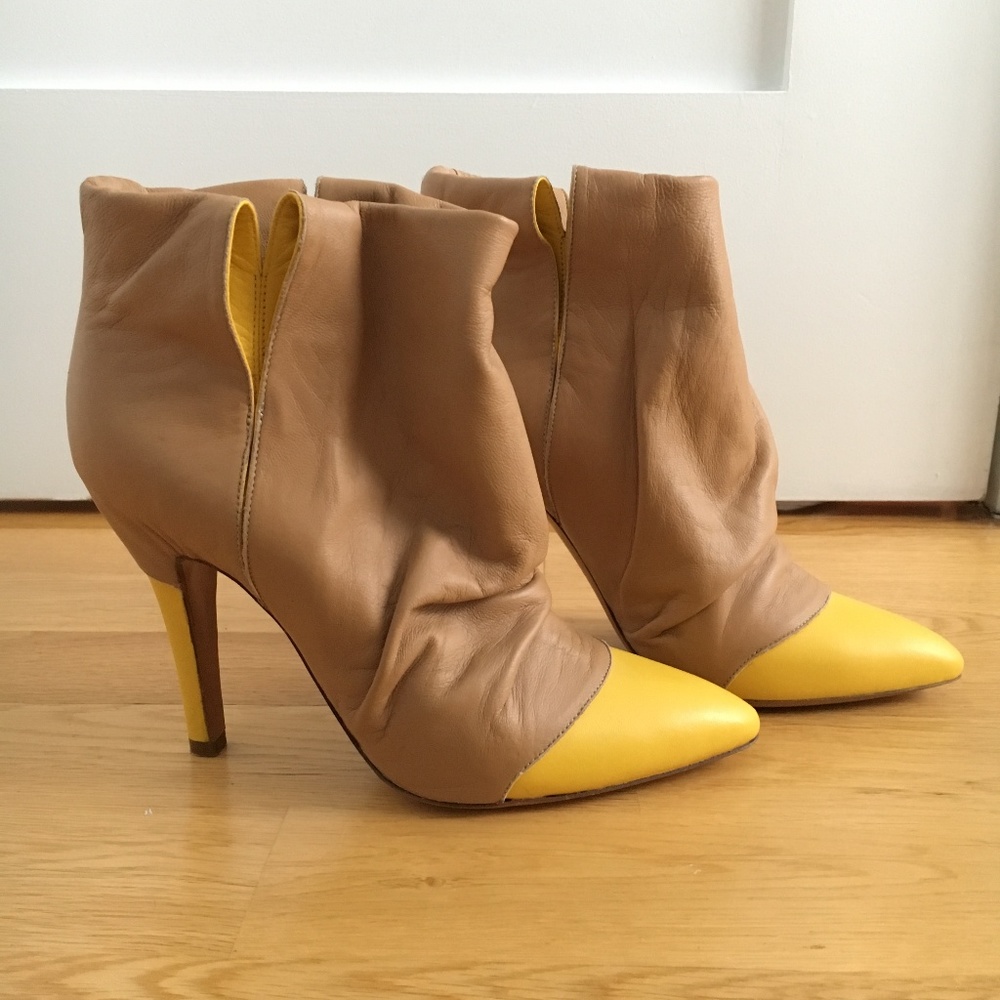 Maison Martin Margiela Cap Toe Ankle Boots, 37